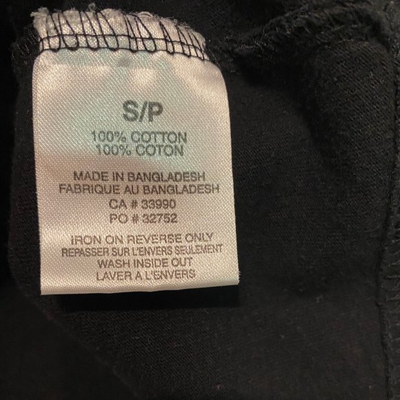 AC/DC  Black Ice Band T-Shirt Size Small ( A 5 ) - Picture 2 of 4